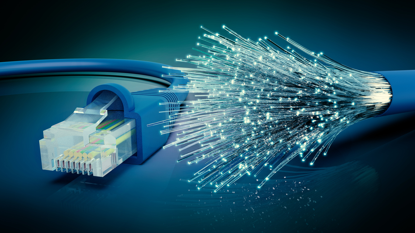 Nätverkskabel och optisk fiberkabel i #D