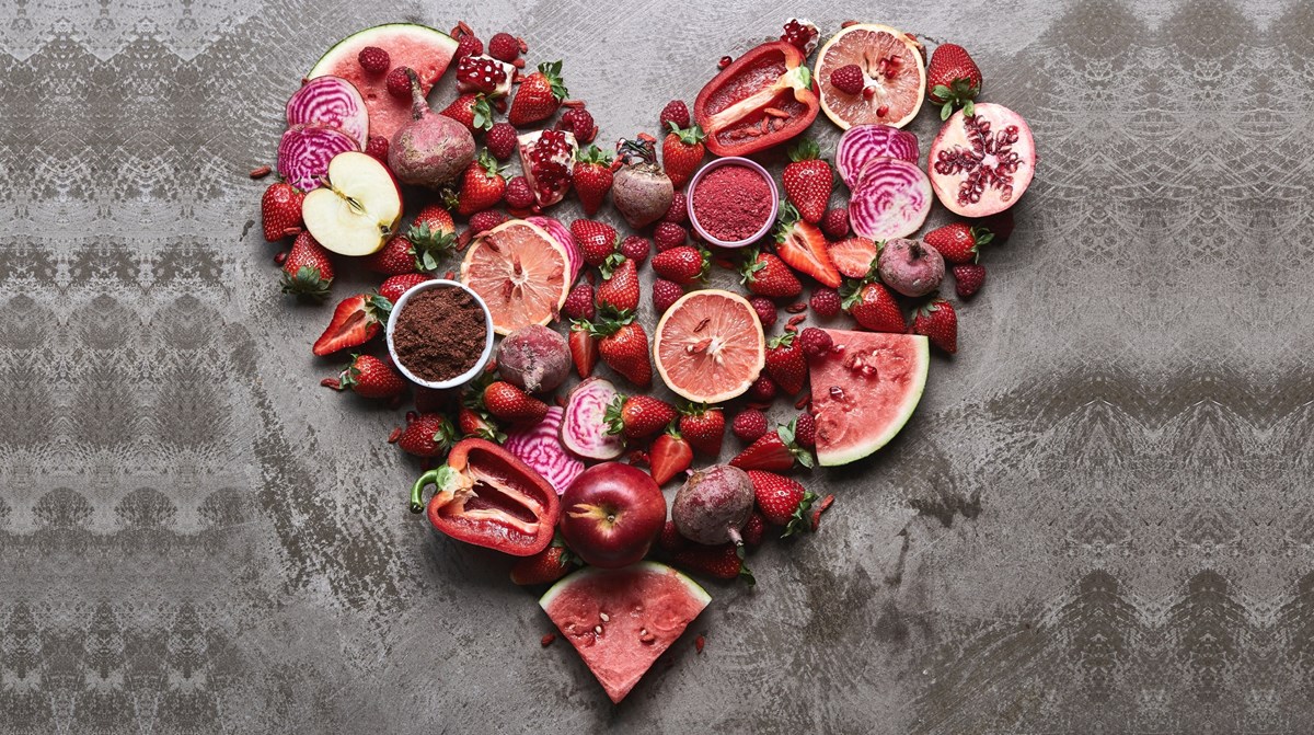 Hjärta med frukt och grönsaker