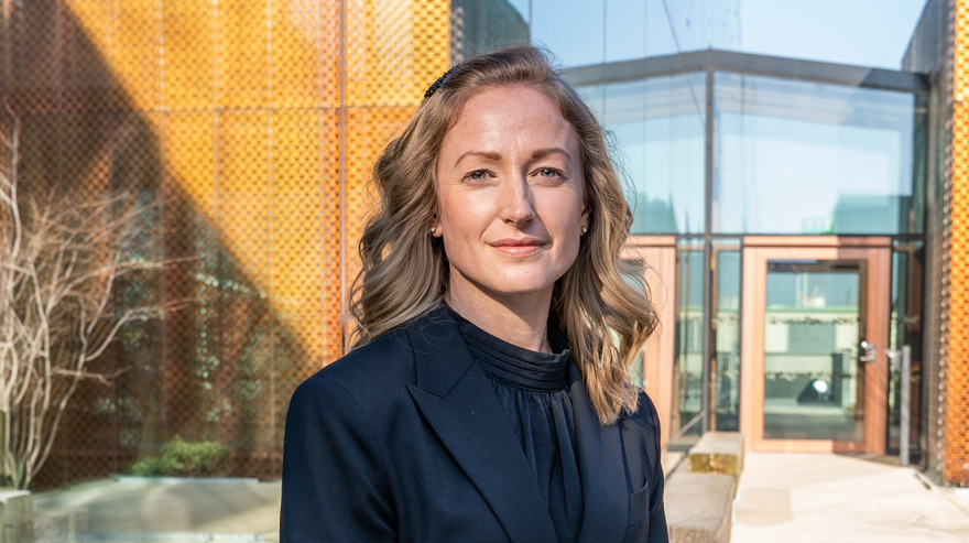 Porträttfoto av forskare Mari Brännwall, VKV, Västra Götalandsregionens kompetenscentrum om våld i nära relationer.