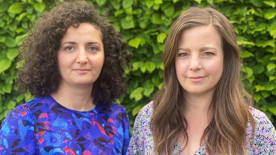 Två kvinnor, författare till rapporten