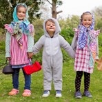 Utklädda barn till Påskkärringar