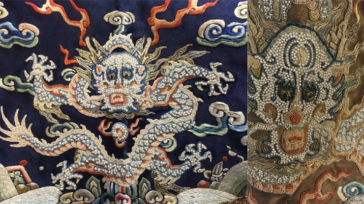Bilden visar två detaljer från den så kallade Drak- eller mandarinrocken. Båda detaljerna är närbilder på broderade drakar - de är utförda i silke, guld och silver samt pärlor. Tekniken gör att de ser nästan tredimensionella ut.