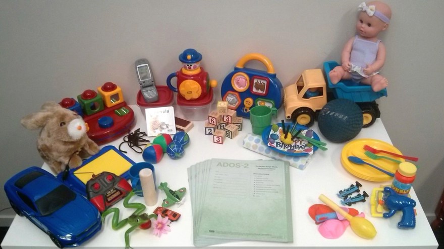 Bord med leksaker BUP psykolog