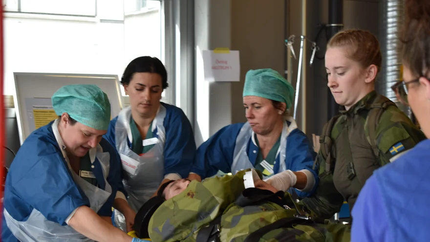 sjukvårdspersonal, militär och patient
