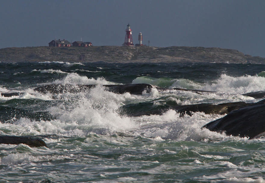 Fyren Måseskär, upprört hav